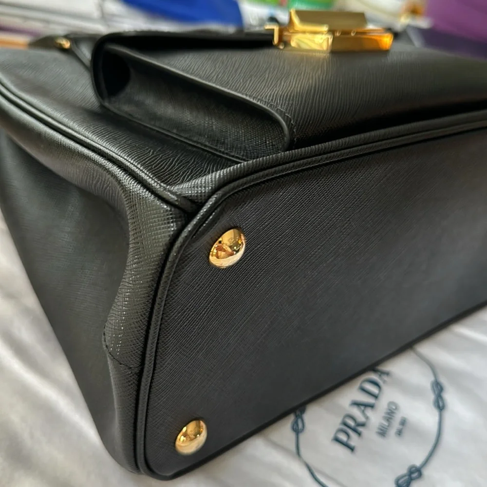 Prada Saffiano Lux Metropolis/Black Gold Metal/ Excellent Condition - Picture 11 of 16